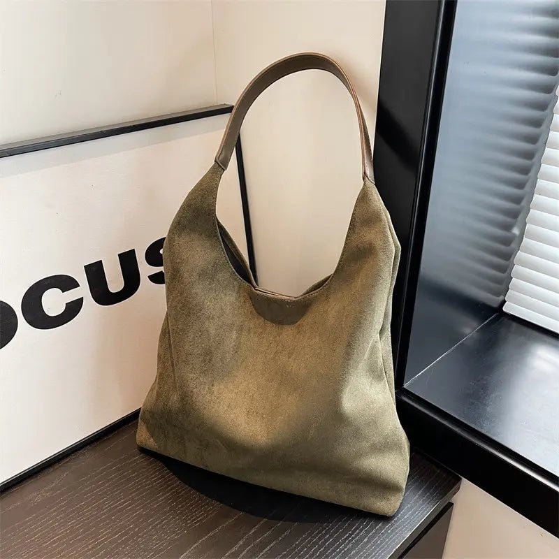 VELUXA | Minimal Hobo Bag – Lightweight Design with Shoulder Strap