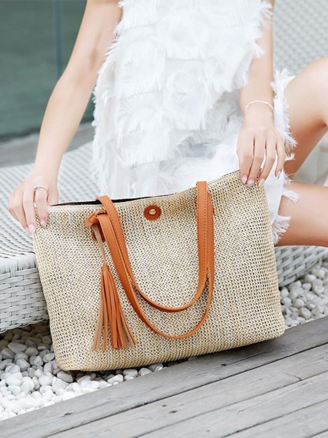 VELUXA | Woven Straw Tote Bag – Rectangular Design with Shoulder Straps & Tassel